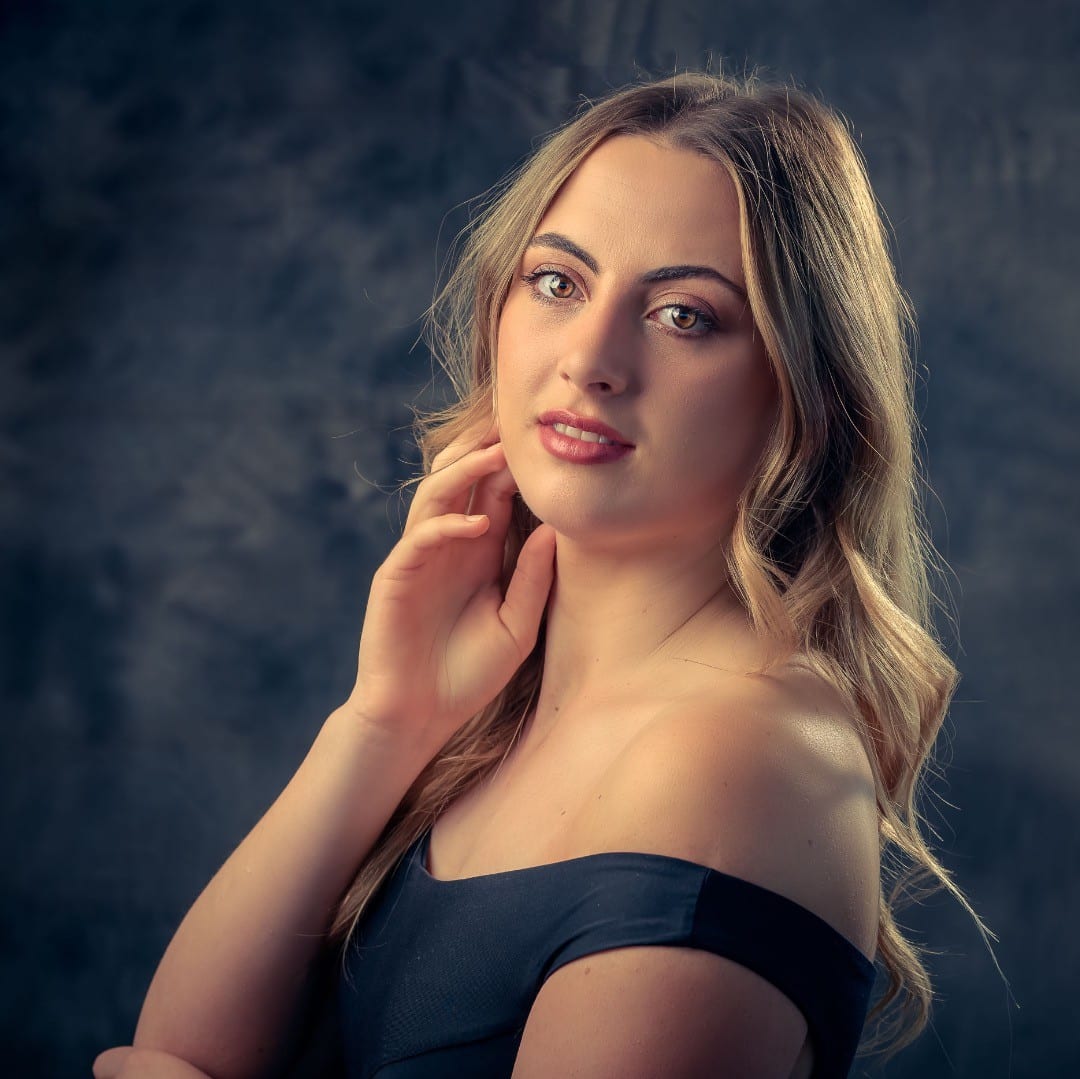 Lifestyle Headshot Photography